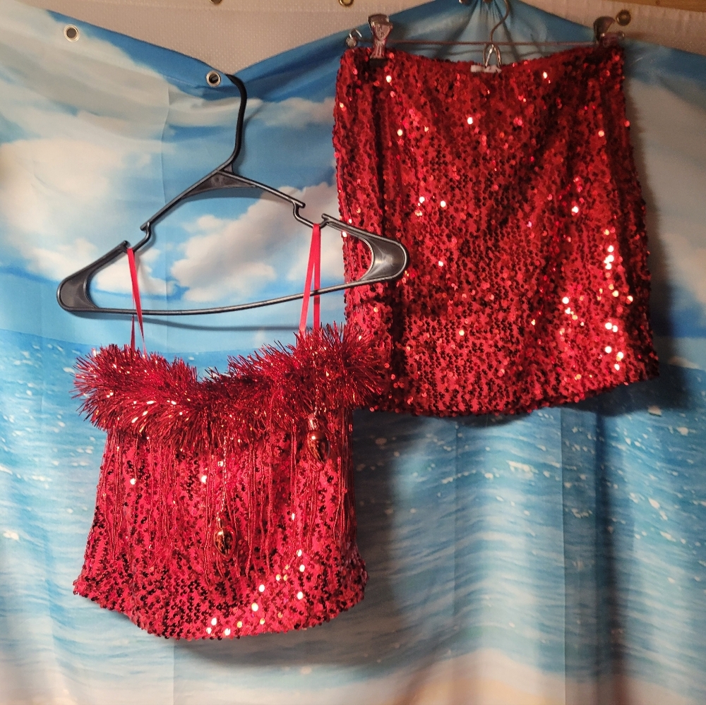 Love On A Hanger 2 PC‎ Sequin Top & Skirt Set NWOT Christmas Mini Size Medium